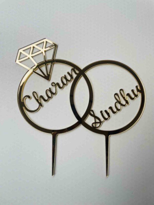 Cake topper couple ring - Bubbly Decors