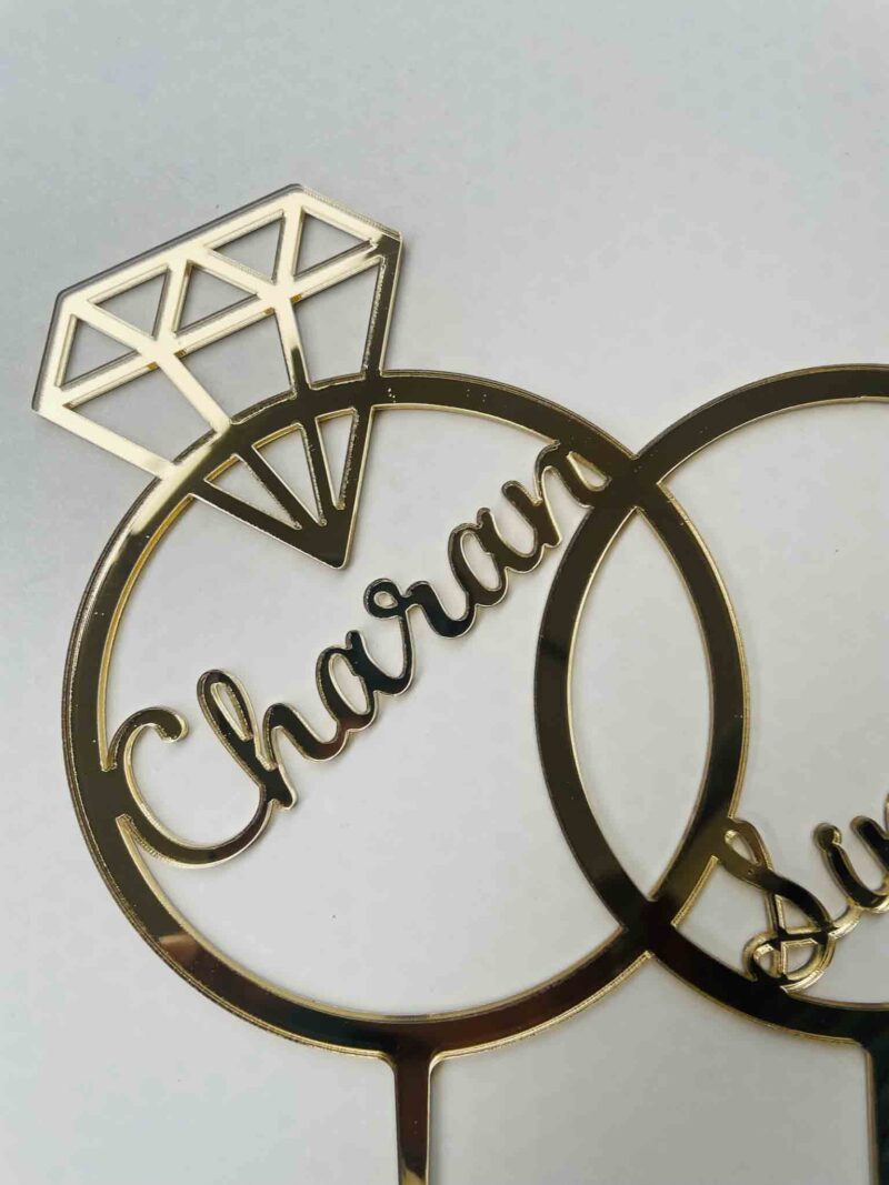 Cake topper couple ring - Bubbly Decors