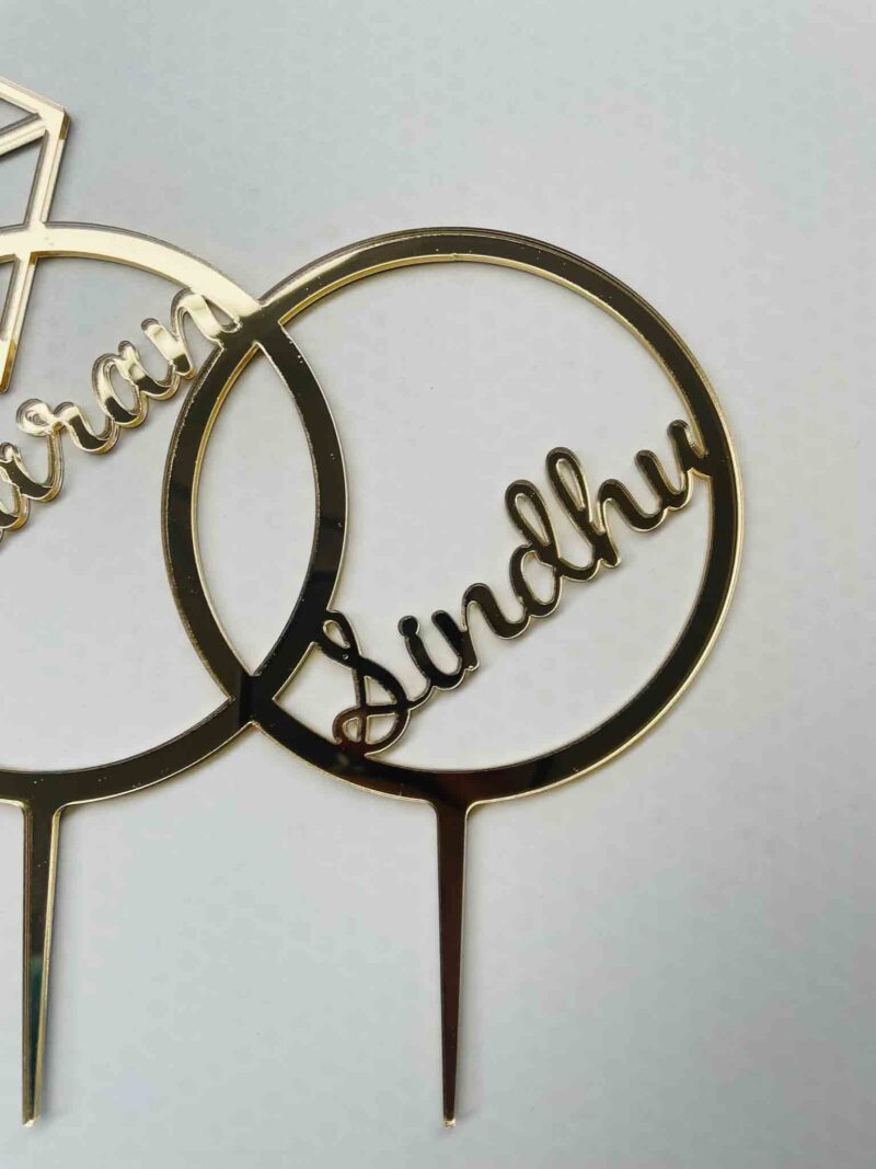 Cake topper couple ring - Bubbly Decors
