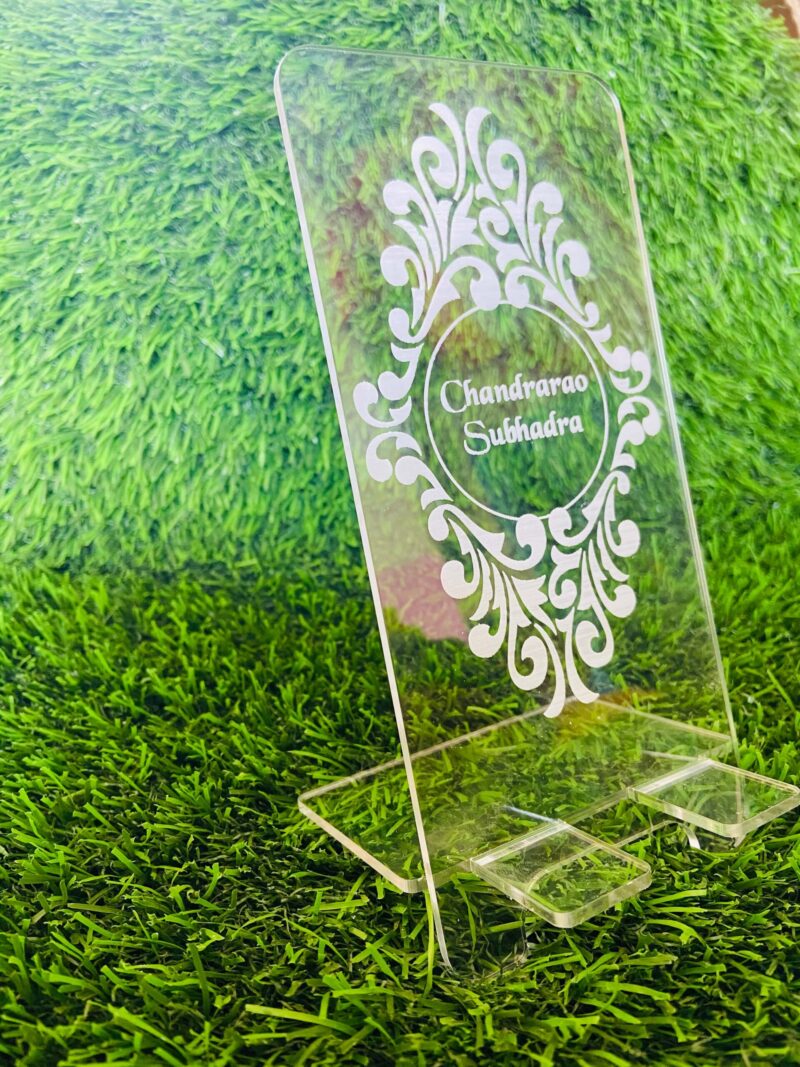 Mobile Stand Mandala Design - Bubbly Decors
