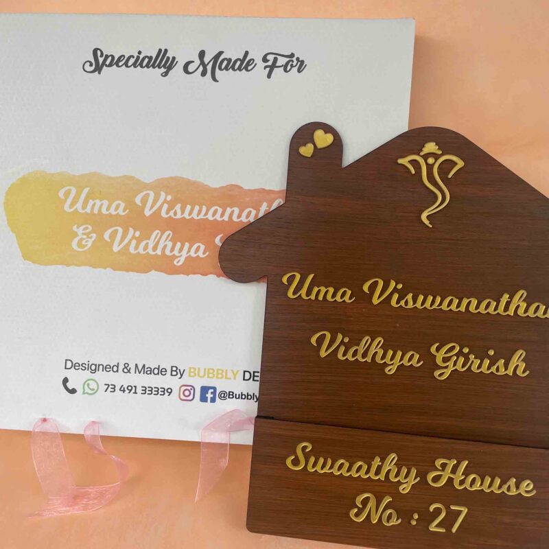 Home shape shelf name board - Bubbly Decors