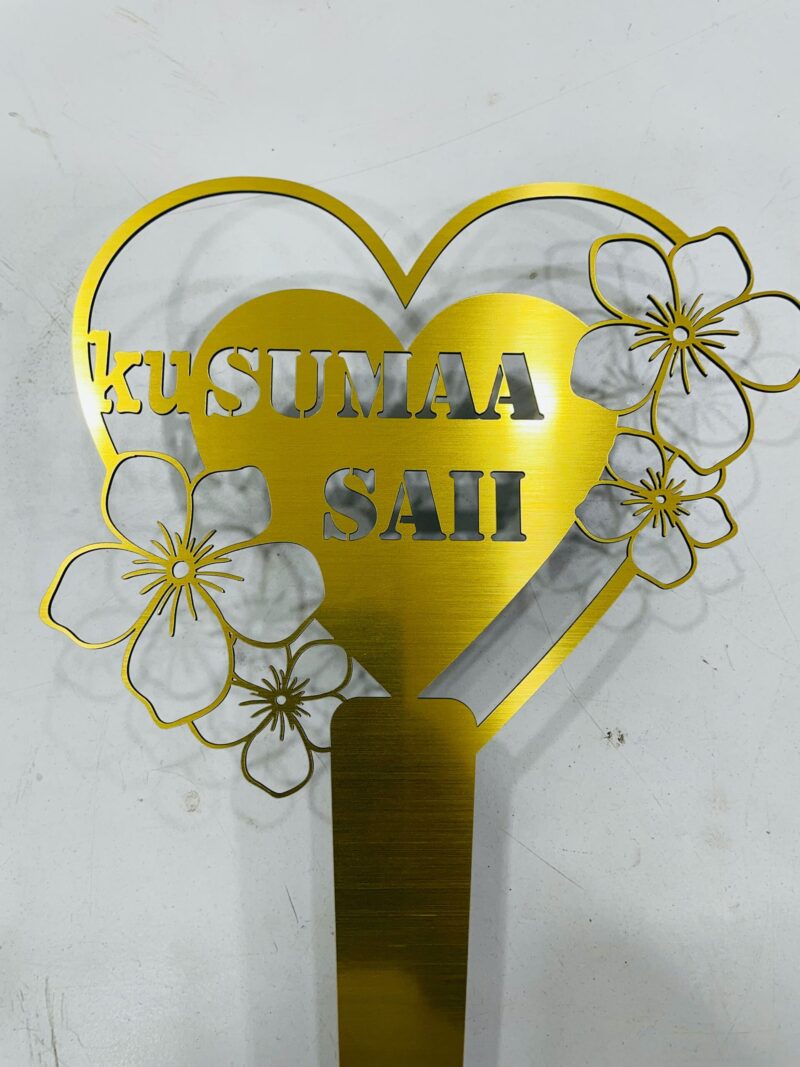 cake topper hearts theme - Bubbly Decors