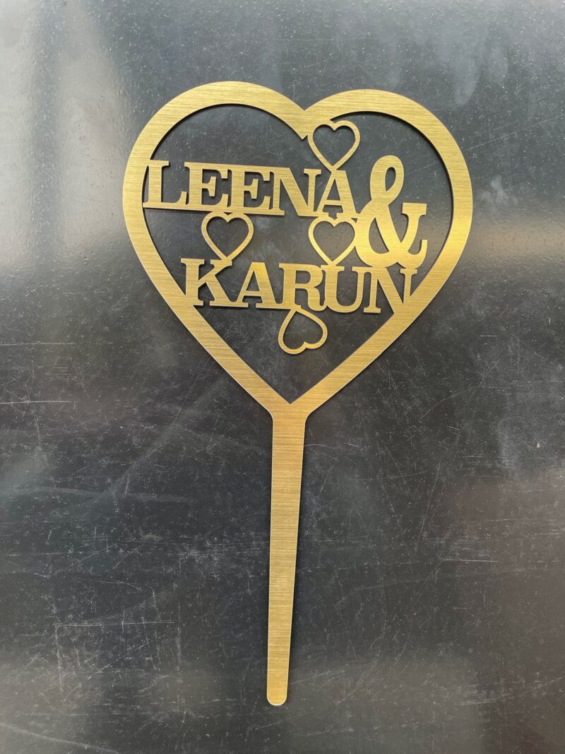 Cake topper heart couple names - Bubbly Decors