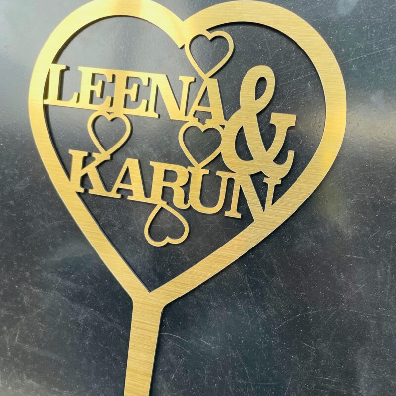 Cake topper heart couple names - Bubbly Decors