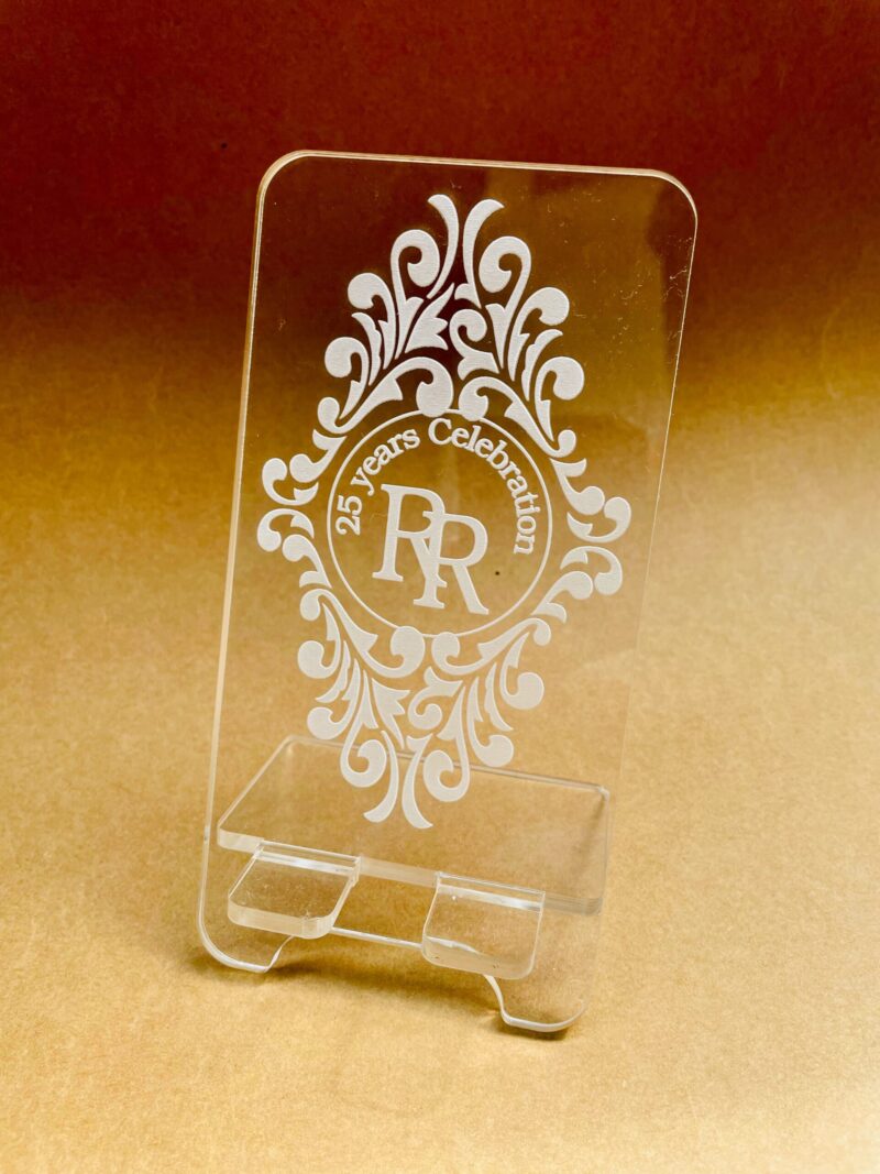Mobile stand with mono logo - Bubbly Decors
