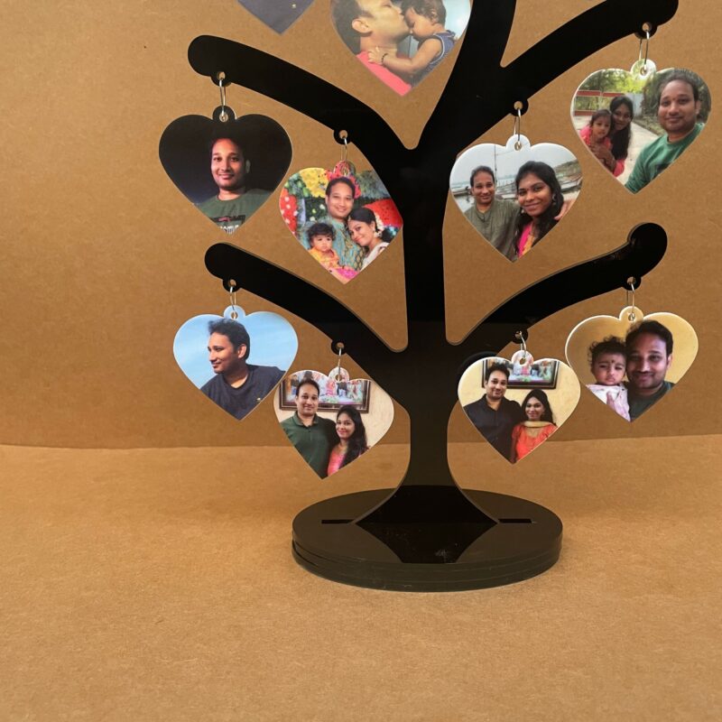 Tree photo hearts - Bubbly Decors
