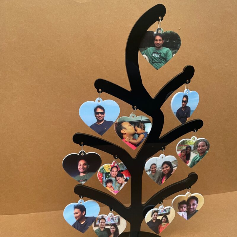 Tree photo hearts - Bubbly Decors