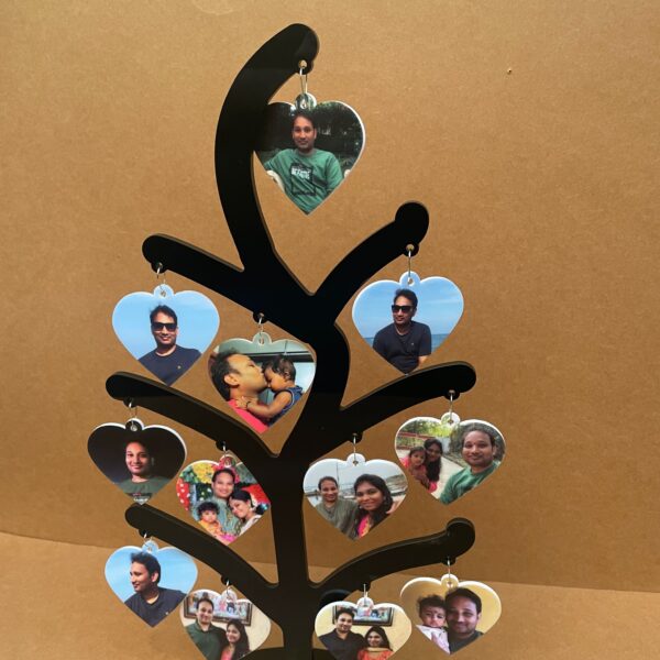 Tree photo hearts - Bubbly Decors