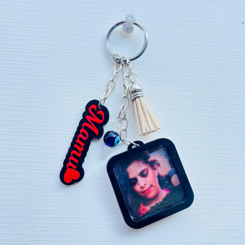 Photo keychain with name - Bubbly Decors