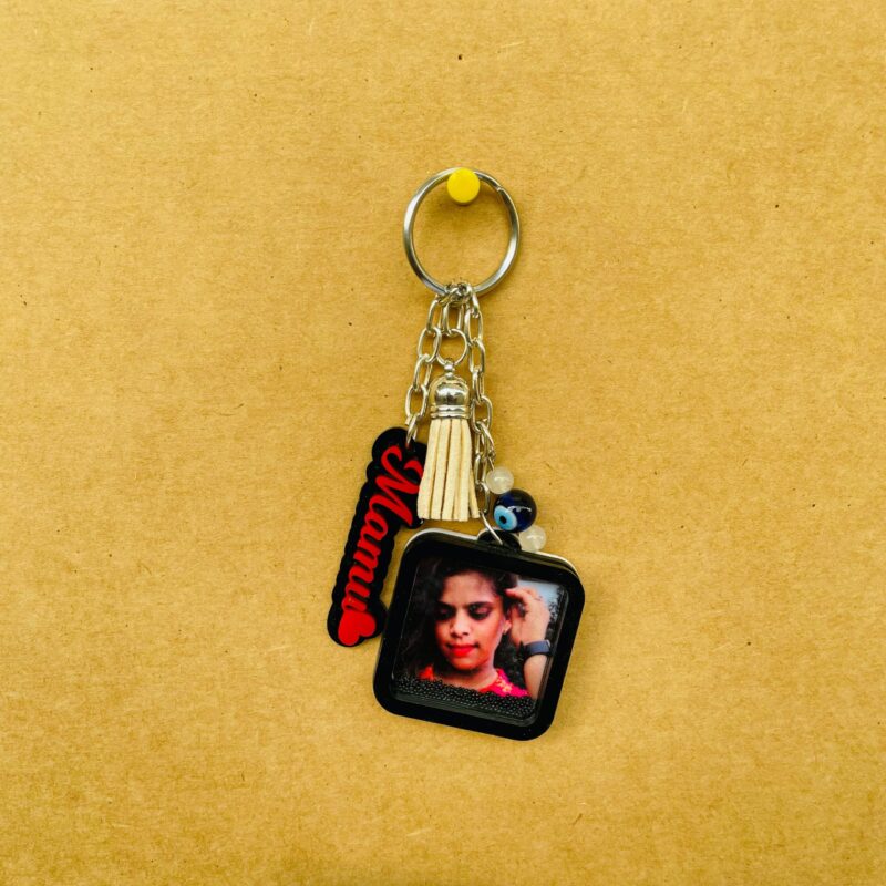 Photo keychain with name - Bubbly Decors