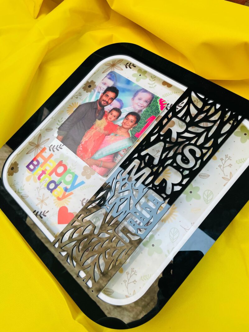 Pattern Square frame with photo and name - Bubbly Decors
