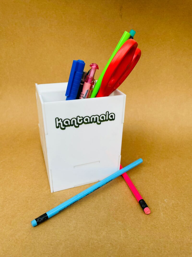 Mobile and pen stand - Bubbly Decors