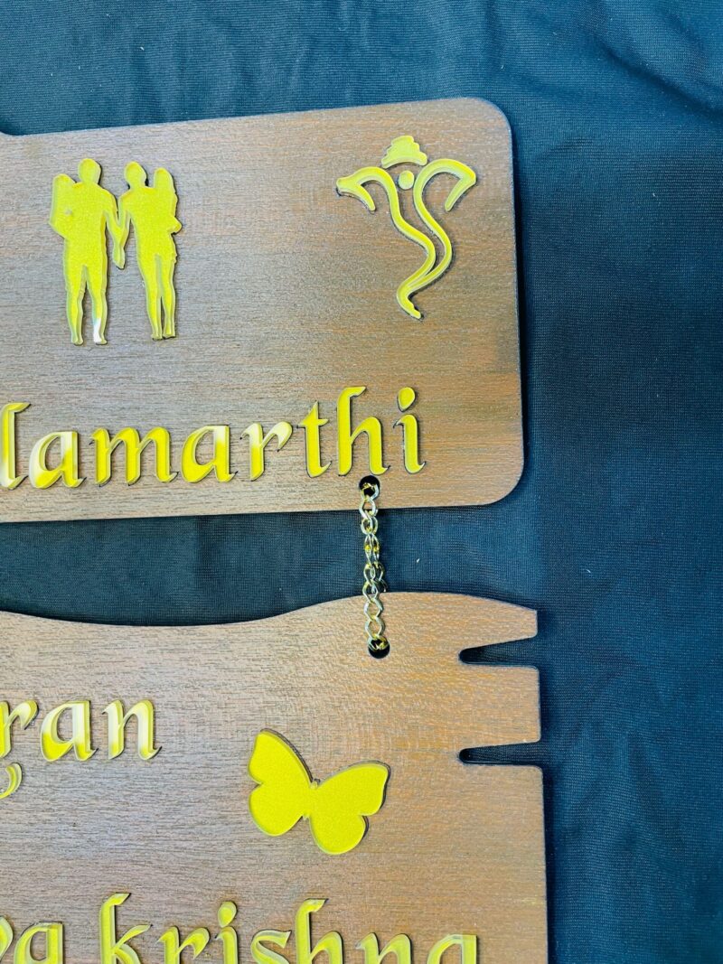 Name Board couple and 2 kids - Bubbly Decors