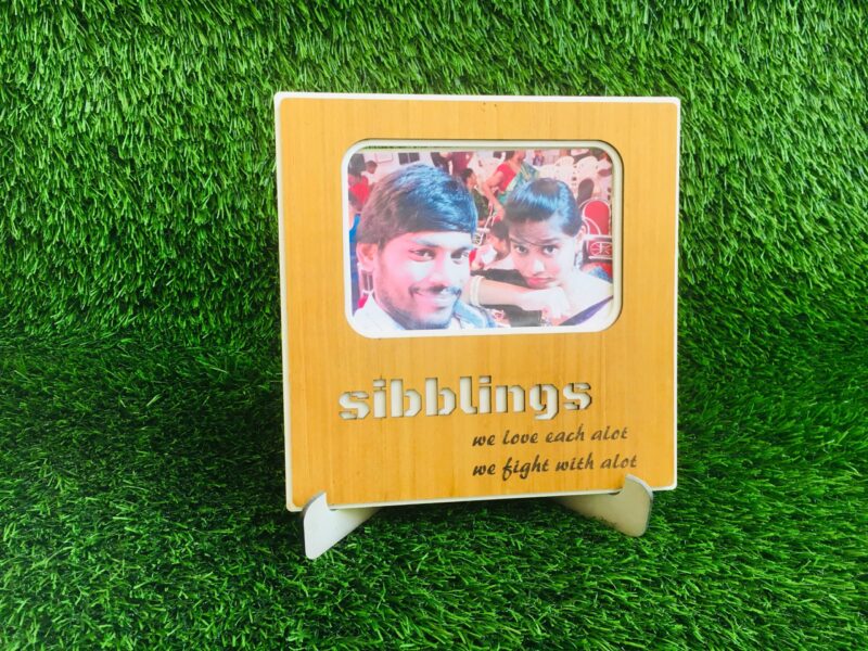 Siblings frame - Bubbly Decors