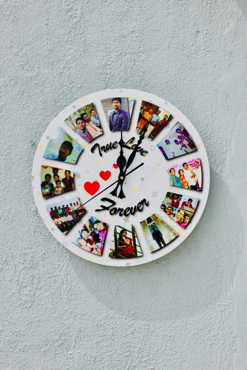 Wall clock 12 photos - Bubbly Decors