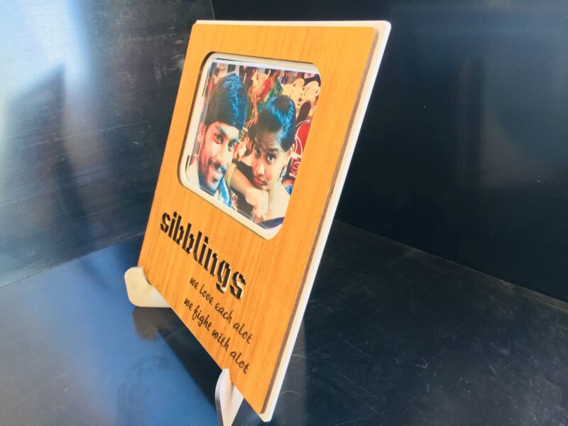 Siblings frame - Bubbly Decors