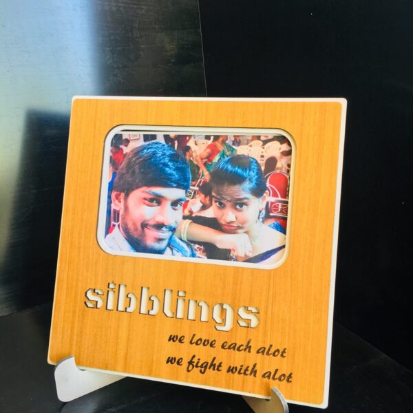 Siblings frame - Bubbly Decors